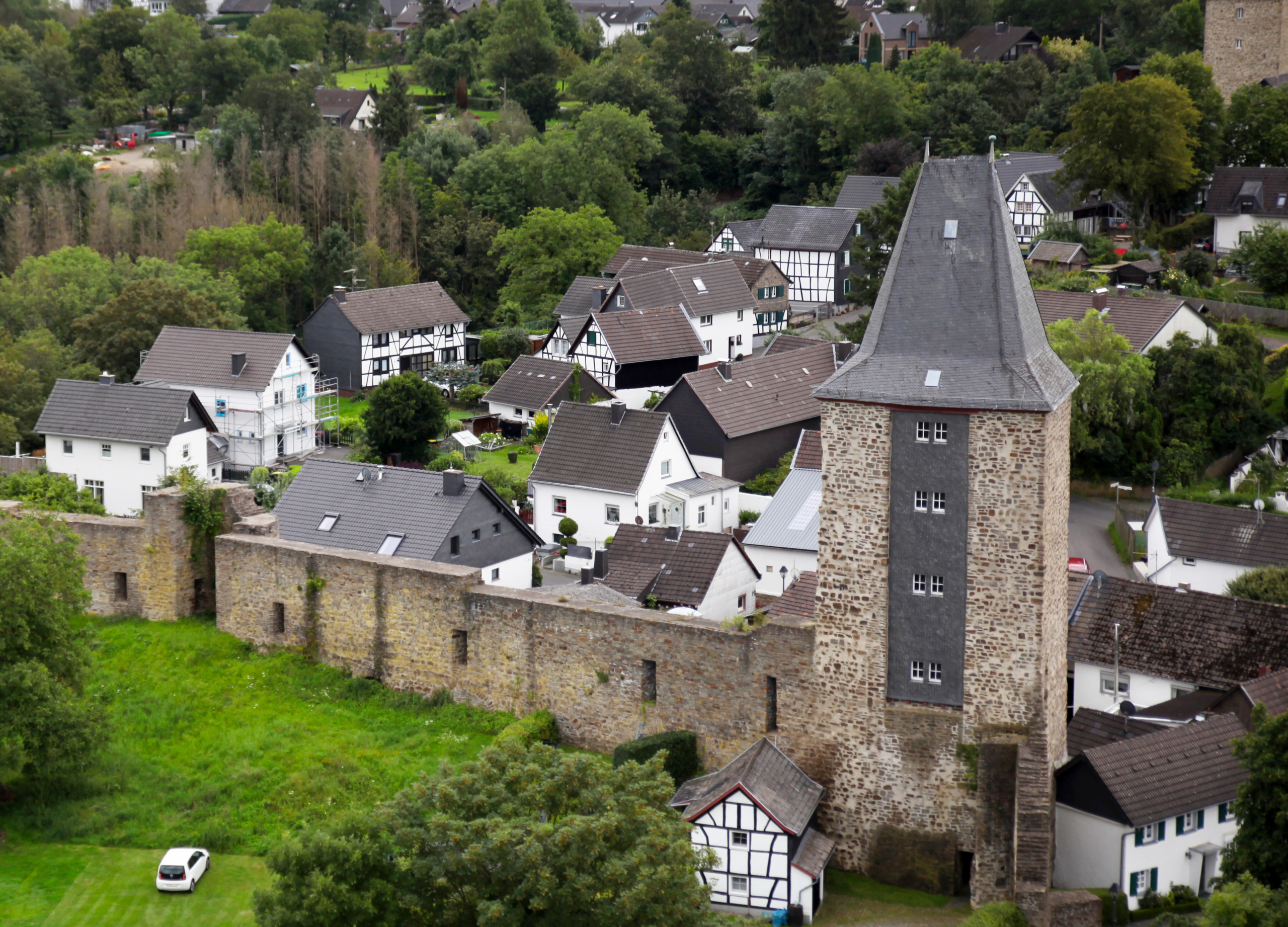 Stadt Blankenberg/ Hennef aus der Luft